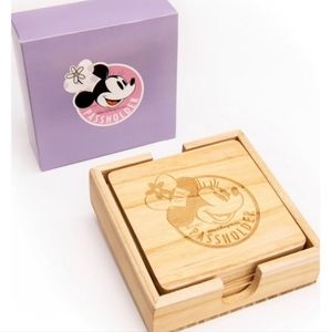 DISNEY Passholder Bamboo Coaster set - Set includes 4 Coasters and Bamboo Holder